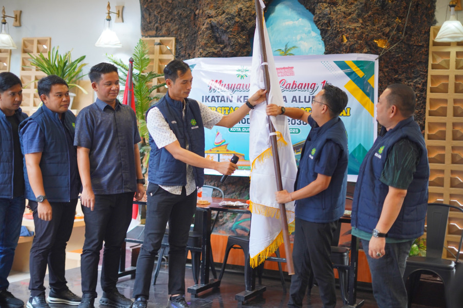 IKA UIR Dumai Resmi Dipimpin Vincent, Wali Kota Paisal: Alumni UIR Mitra Strategis Pemerintah