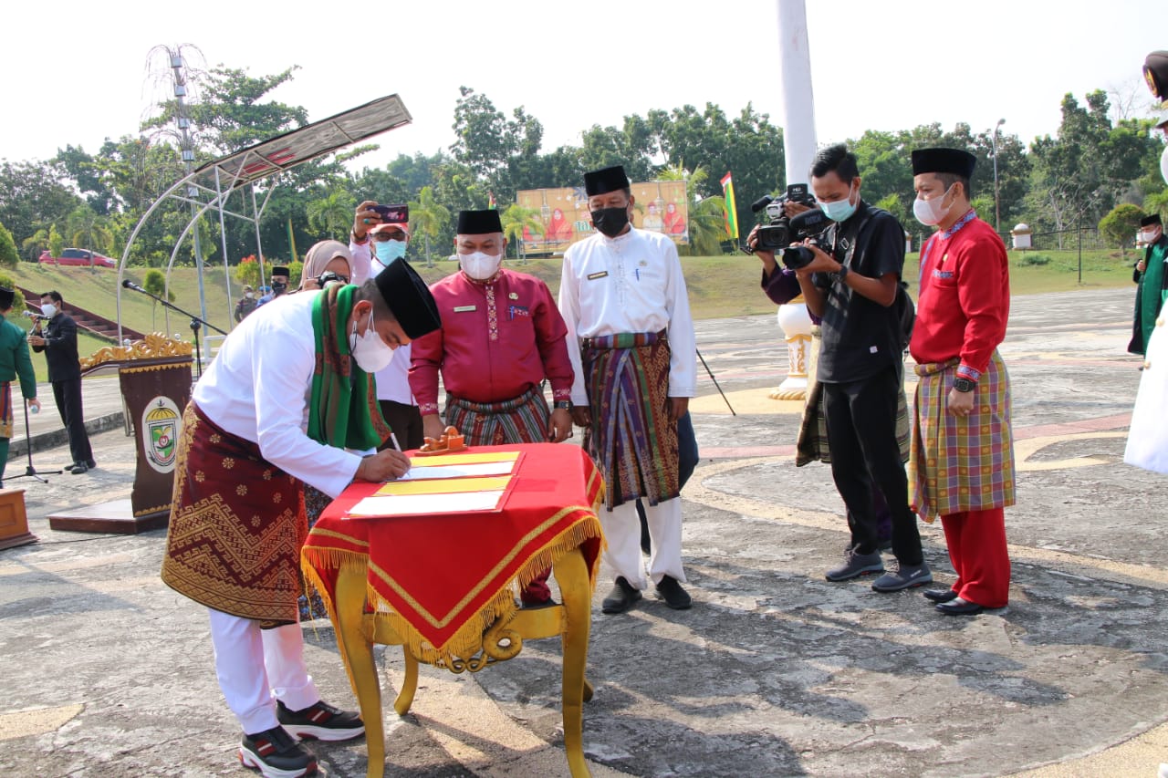 Bupati Pelalawan Pimpin Pelantikan dan Pengambilan Sumpah Jabatan Administrator Dan Jabatan Pengawas