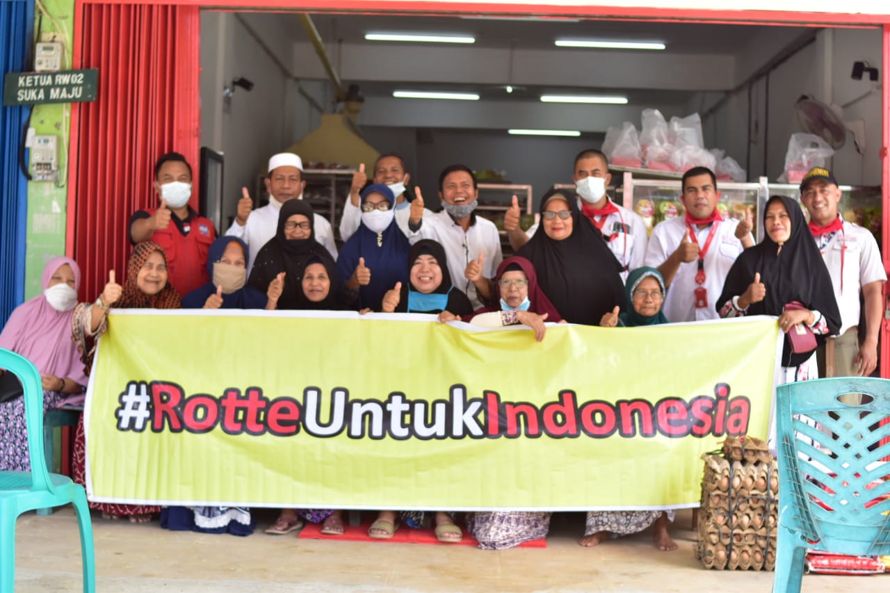 ROTTE SALURKAN PAKET SEMBAKO GRATIS UNTUK WARGA LIPAT KAIN