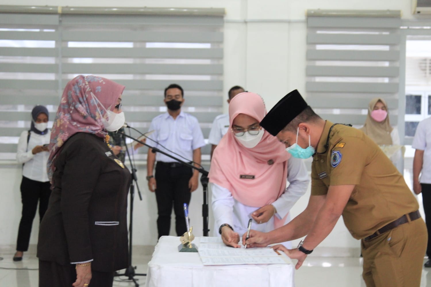 Wabup Labuhanbatu Melantik 26 Pejabat Administator dan 11 Pejabat Fungsional