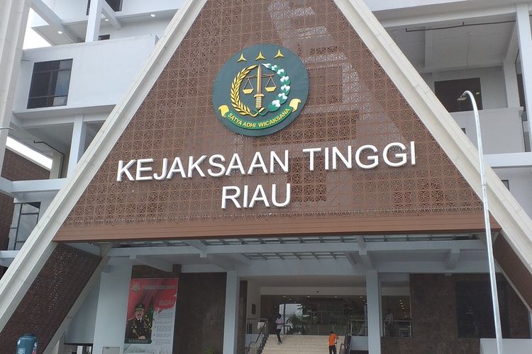 Kajati Riau Diminta Usut Tuntas Skandal Kasus Legislator, H Sari Antoni SH