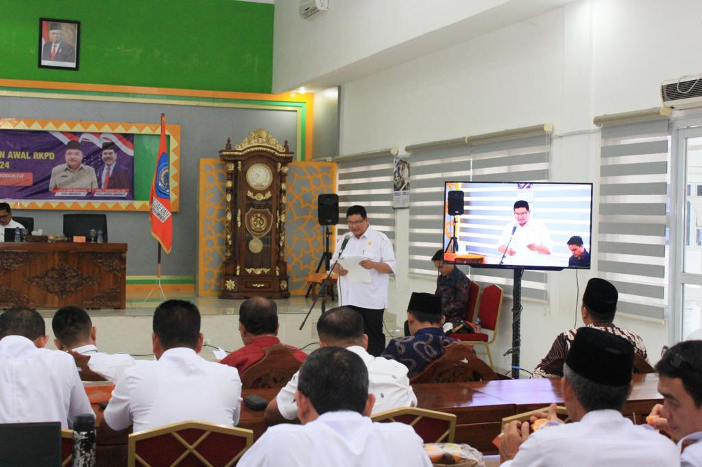 Wabup, Asisten III buka Forum Konsultasi Publik Penyusunan RKPD Tahun 2024