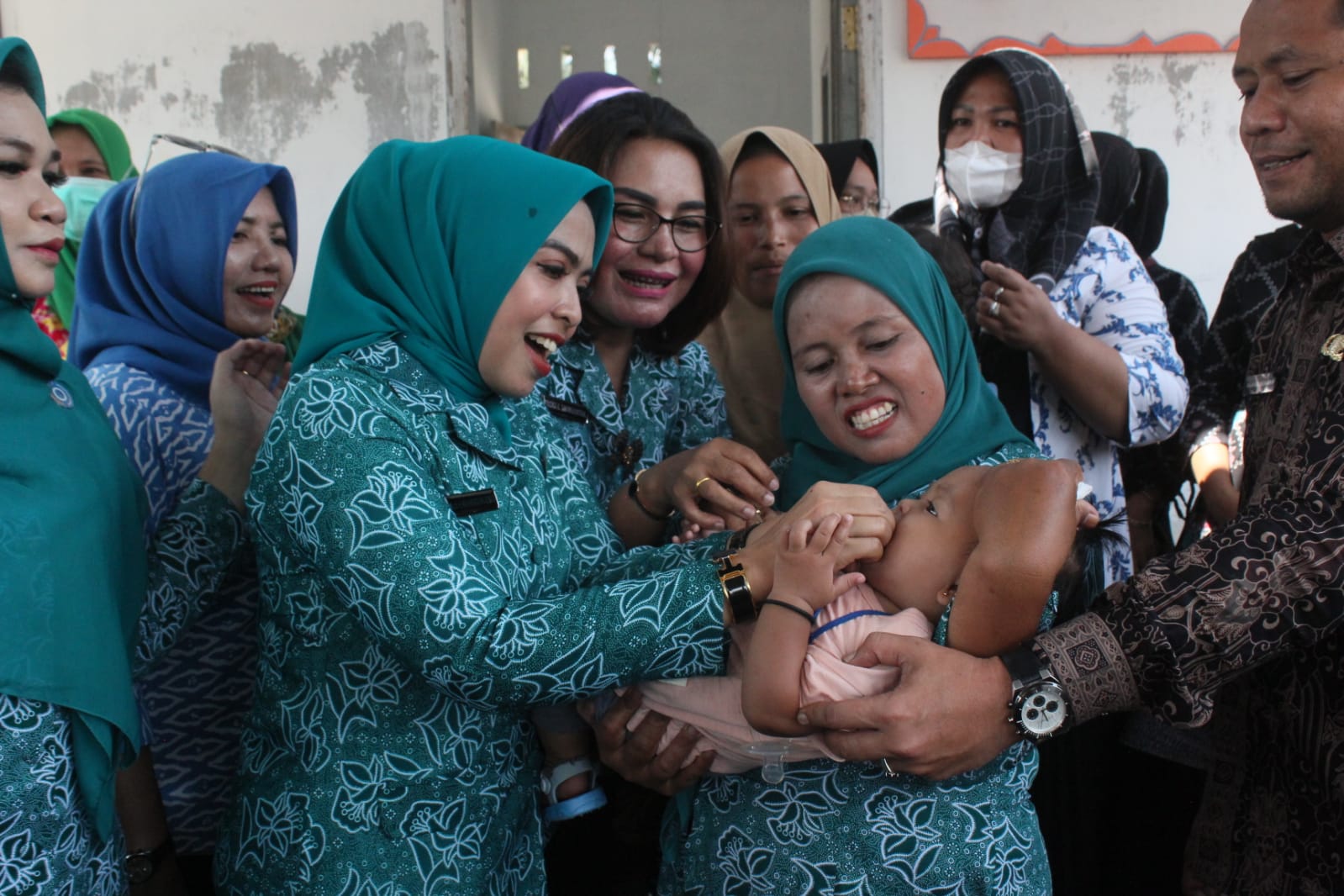 Bakti Sosial PKK Tingkatkan Kesejahteraan Masyarakat