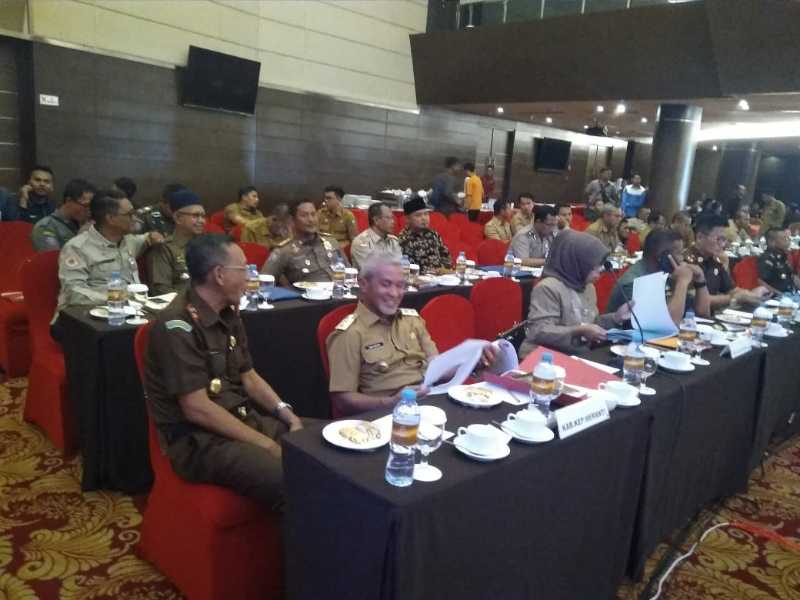 Pemda Meranti Ikuti Rakor Pembahasan Isu - Isu Aktual sekaligus Pemilu Serentak Tahun 2019