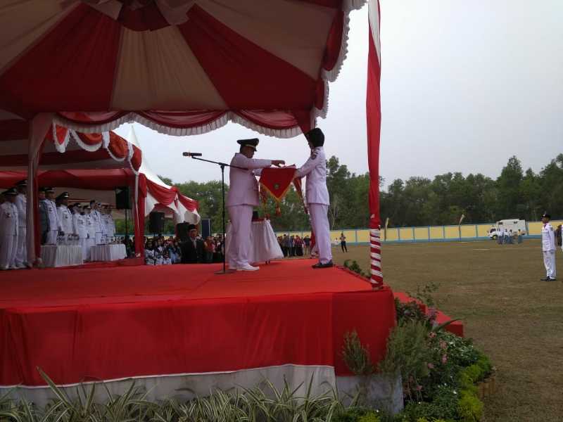 Detik Pengibaran Sang Saka Merah Putih di Mandau Berjalan Dengan Tertib & Khidmat