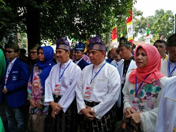 Pasangan Syamsuar-Edy Nasution Resmi Mendaftar Ke KPU Riau