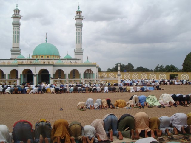 Hadapi Boko Haram, Umat Islam dan Kristen Bahu Membahu