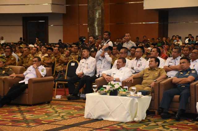 Gubernur Riau Pimpin Rapat Kerja Bersama Bupati, Walikota, Lurah, Dan Kepala Desa BPD Se Prov Riau