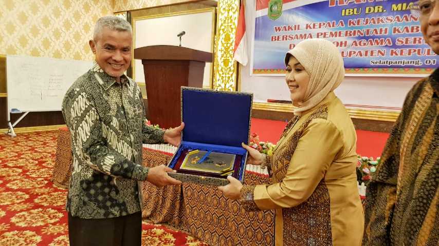 Wakajati Riau dan Pemkab Meranti Gelar Ramah Tamah, Tingkatkan Kerjasama Pelayanan Hukum