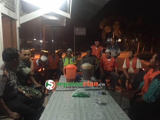 OPOR SAHUR Ramadhan Polresta Pekanbaru Bersama Masyarakat Labuhan Baru