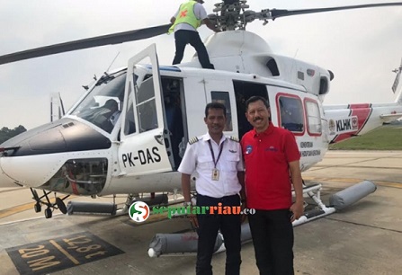 Helikopter Bell 412 Milik LHK Tiba di Pekanbaru