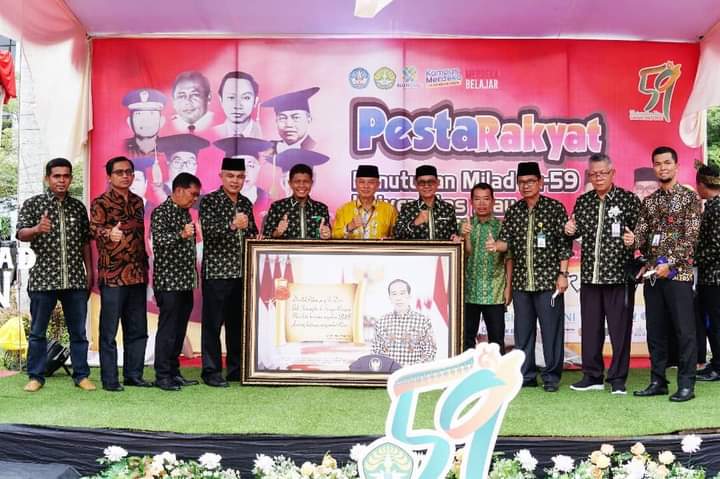Kuliner Usaha Kecil Menegah Suguhan Penutupan Milad ke-59 UNRI