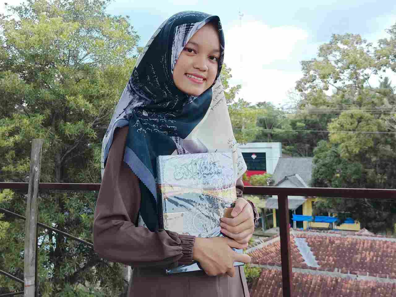 Maharani Arimbi Mahasiswi Asal Kampar Lolos Sebagai Finalis Duta Santri Nasional 2021, Membutuhkan D