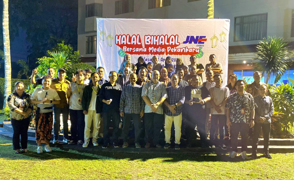 Pererat Kebersamaa, JNE Gelar Halal Bihalal bersama Media Pekanbaru