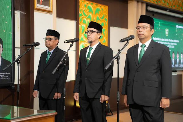 Rektor UIR Resmi Lantik 3 Wakil Rektor untuk Mengembangkan, Berinovasi dan Bersinergi