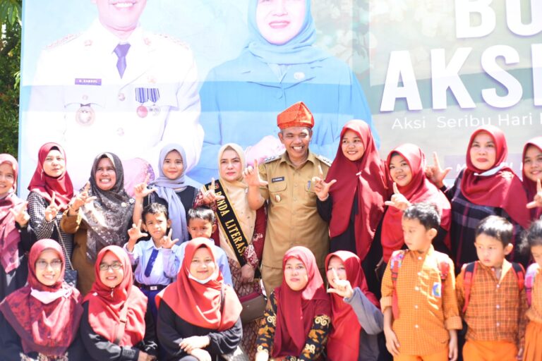 Siapkan Generasi Berkualitas, Pj. Bupati Canangkan Bulan Akshara Beriman di Kabupaten Kampar