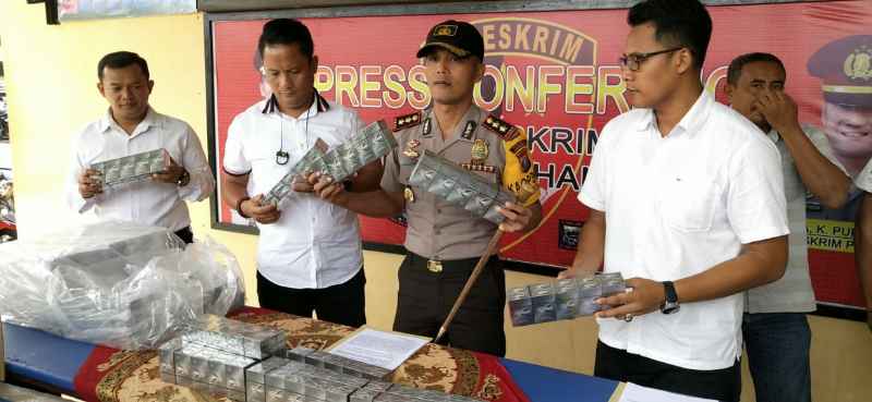 Ratusan Kotak Rokok Luffman tanpa Bea cukai Berhasil digagalkan Polresta Labuhanbatu