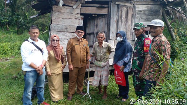 Syahrudin Tersenyum Penuh Syukur Dengan Bantuan Terus Mengalir