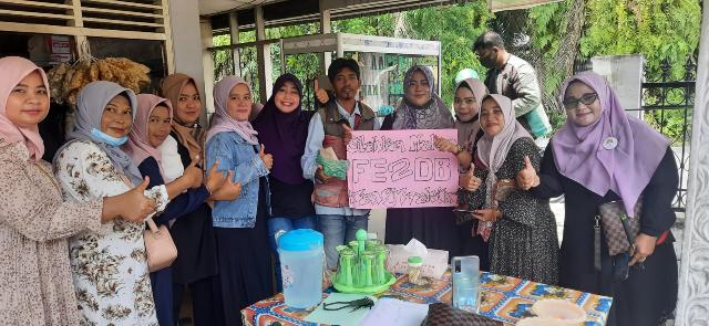 Jumber,,FE2DB Ajak Makan Gratis dan Bagi Nasi Kotak Serta Snack