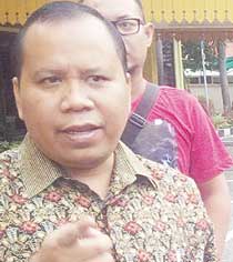 Kejati Riau Periksa Bupati Kabupaten Meranti Selama 4 jam