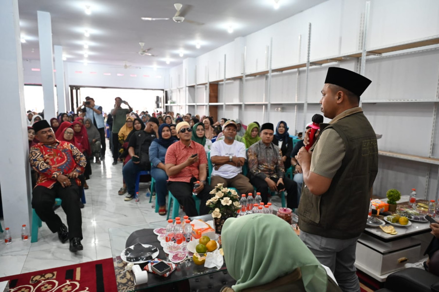 Program Pendidikan Gratis Abdul Wahid - SF Hariyanto Dianggap Penting Bagi Masyarakat Bathin Solapan