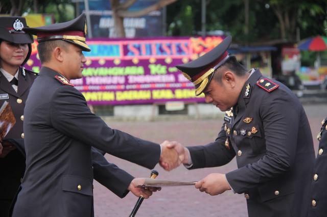 Kapolsek Mandau Beserta Tiga Personelnya Raih Penghargaan Dari Kapolres Bengkalis