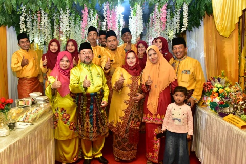 Kasmarni Ketua Tim Penggerak PKK Bengkalis Buka 13 Stan Bazar MTQ ke-3 Bathin Solapan