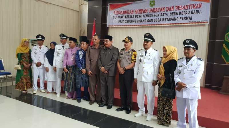 Sekda Meranti Lantik 4 Pj. Kades, Harap Pj. Kades Dapat Emban Amanah Dengan Baik
