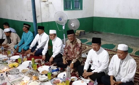 Balon Gubri Rusli Effendi Bersama Bupati Azis Zaenal Kunjungin Safari Ramadan di Kampar