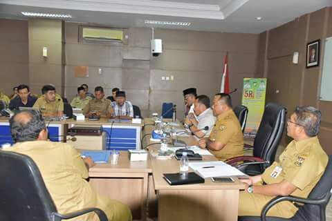 Suasana hearing Komisi I DPRD Kampar dengan PT GUP