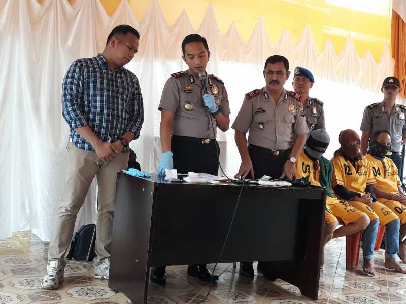 Bawa Sabu Senilai 400 Juta, Pasutri Asal Kota Dumai Ini Diciduk Tim Opsnal Polsek Bangko Rohil