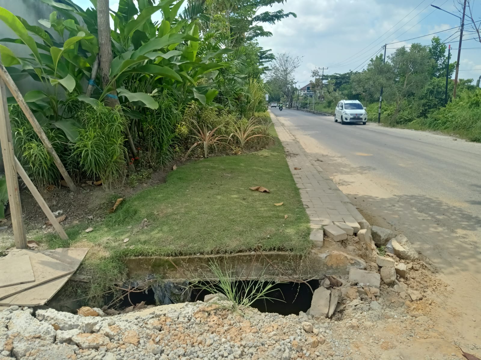 Aktivis GAMARI Sorot dan Akan Laporkan Proyek Green House Pekanbaru