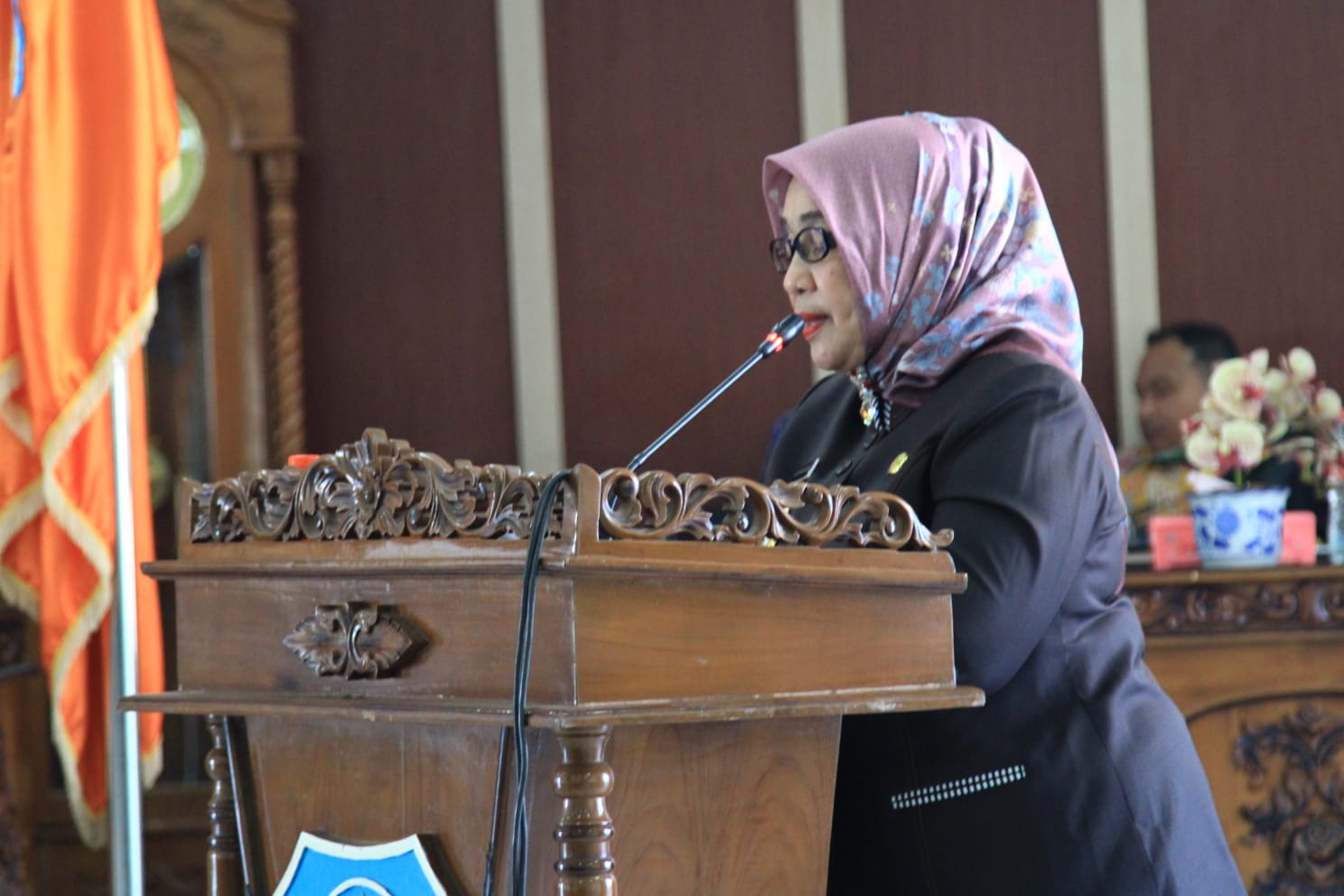 Wakil Bupati Labuhanbatu Ikuti Paripurna Pembahasan Ranperda Bersifat Pengaturan