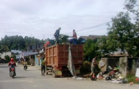 Plt Bupati Siak Alfedri Ingin ada perda sampah di Siak