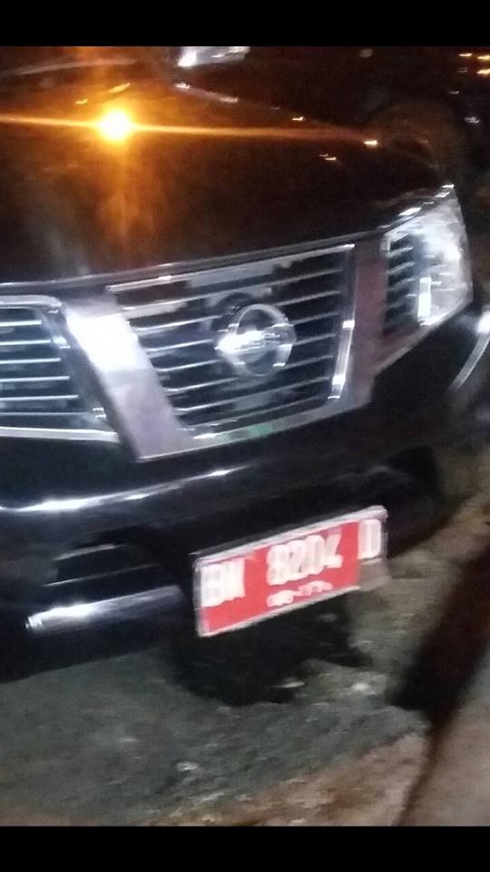 Mobil Dinas ini Bawa Wanita Malam dan Lindas kaki Pengunjung