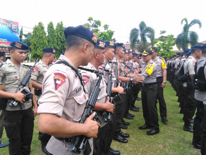 2 Pleton Brimob Riau Siap Amankan PIlkada Kampar