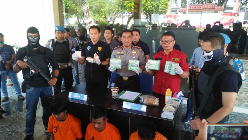 Polresta Pekanbaru Ciduk 3 Orang Tersangka Tindak Pidana Narkoba
