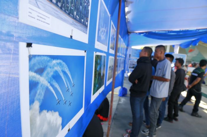 Ribuan Masyarakat Ramaikan Gebyar Dirgantara 2017