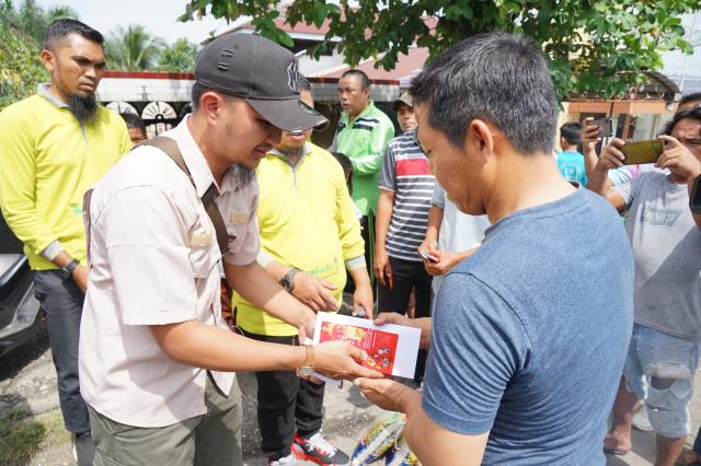 Camat Mandau Kunjungi Rumah Korban Kebakaran dan Sampaikan Amanah Bupati Bengkalis