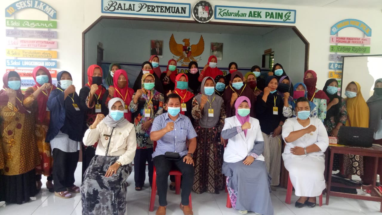 Camat Rantau Utara Membuka Bimtek Peningkatan Kapasitas Kader Posyandu