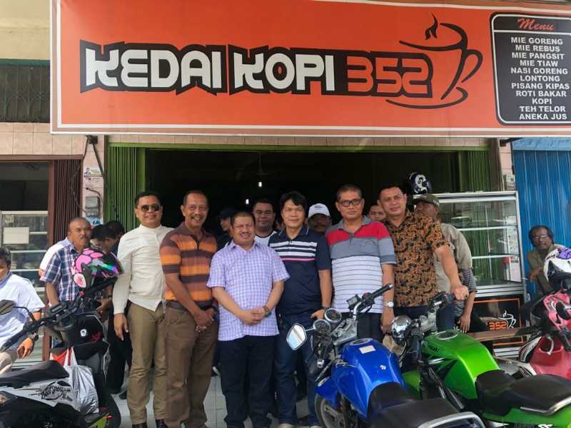Jalin Silaturahmi Dengan Masyarakat Kecamatan Mandau, Pinggir, dan Bathin Solapan, Bupati Bengkalis 