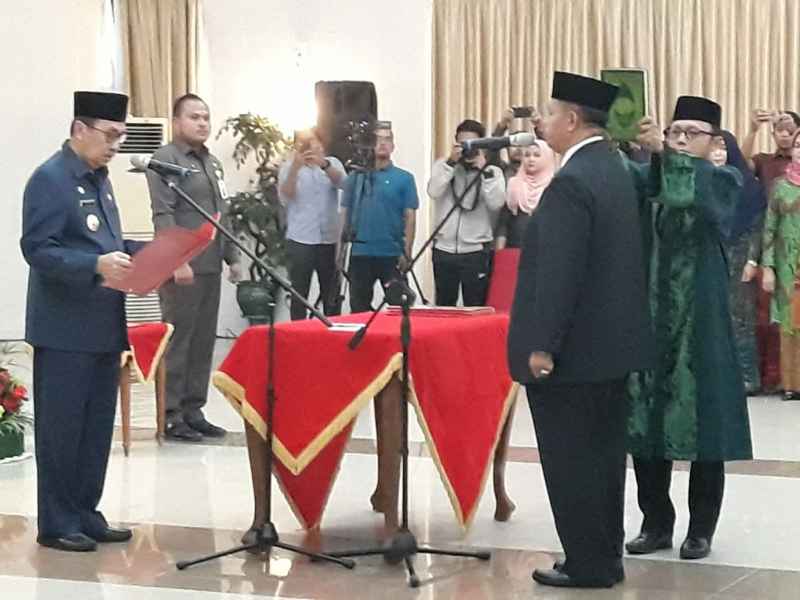 Ahmad Syah Harrofie dilantik Jadi Pj Sekda Riau, Ini Pesan Gubri