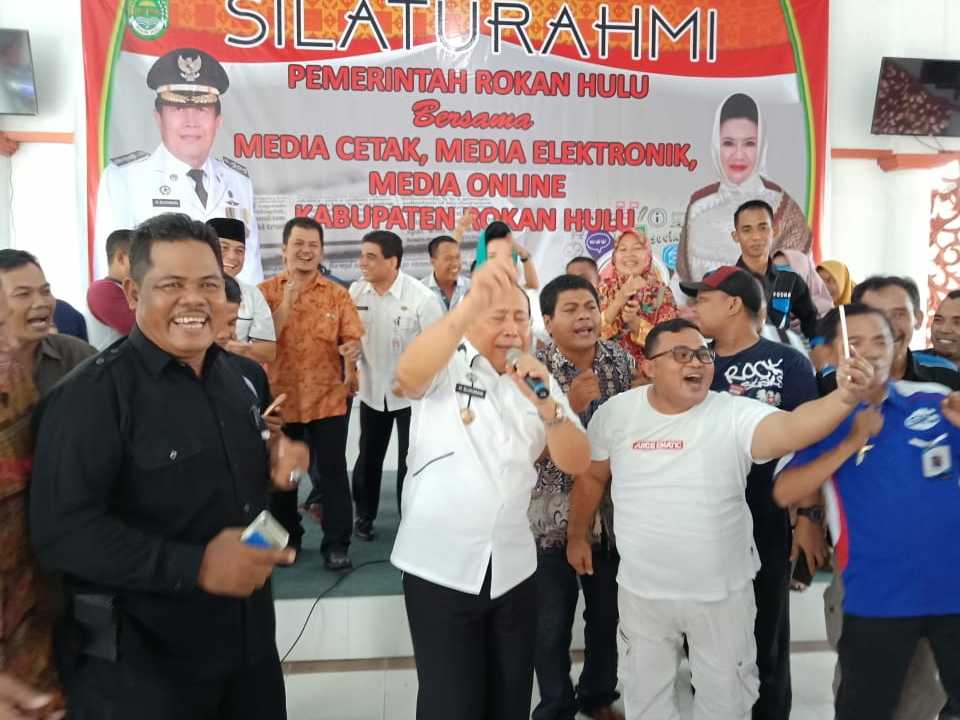 Bupati Rohul H. Sukiman adakan acara silaturahmi dengan wartawan