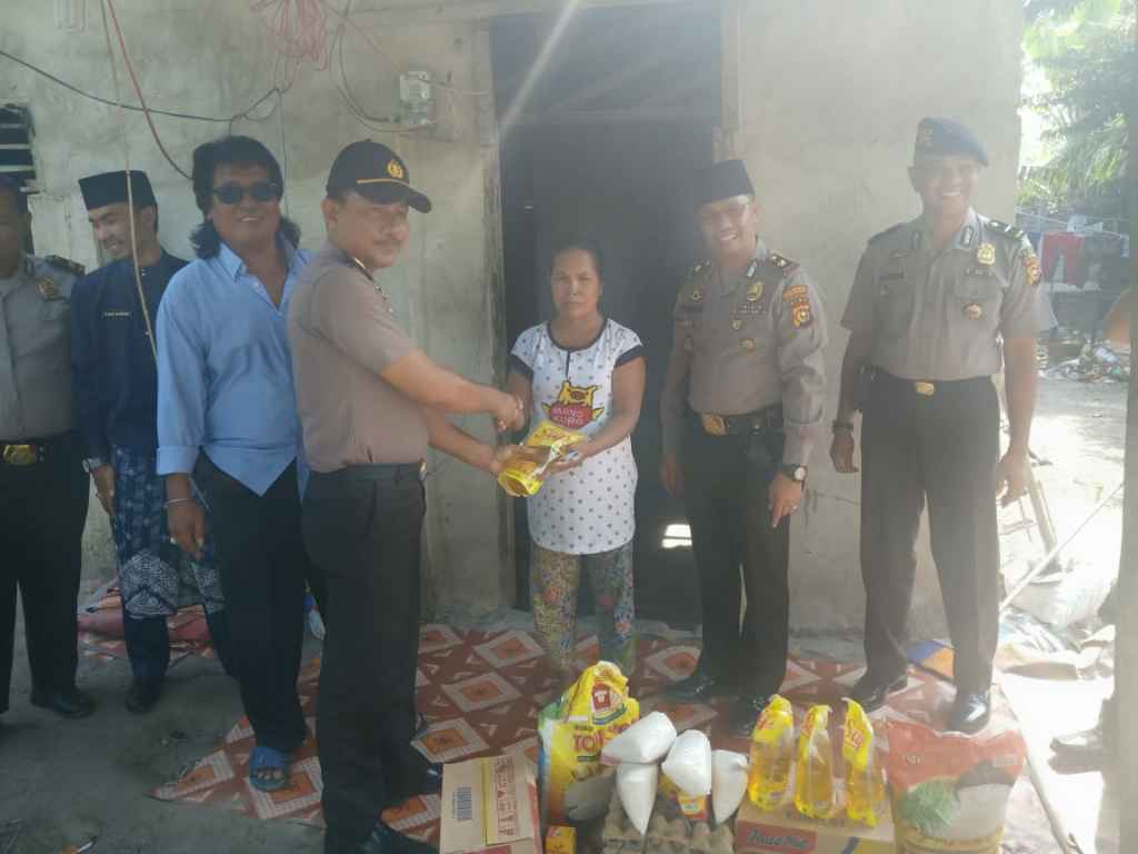 Tak Sangka, Korban Kebakaran Disambagi TIM JB Polsek Tualang