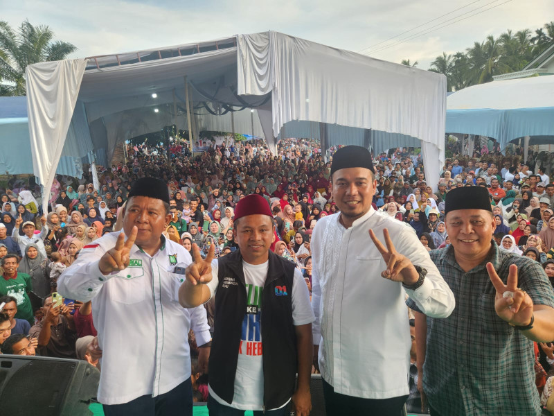 Ruas Jalan Inhu - Kuansing Rusak Berat, Abdul Wahid Berkomitmen Akan Tuntaskan