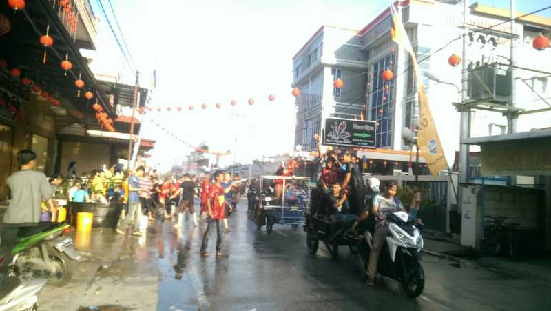 Bupati Tegaskan Festival Perang Air Bukan Ritual