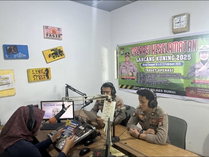 Sat Lantas Polres Dumai Gelar Giat Talkshow Dan Sosialisasi Tertib Berlalu Lintas.