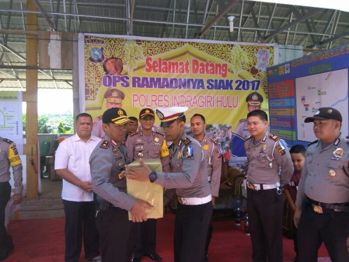 Kapolda Riau Apresiasi Pos PAM dan Pos Yan di Inhu