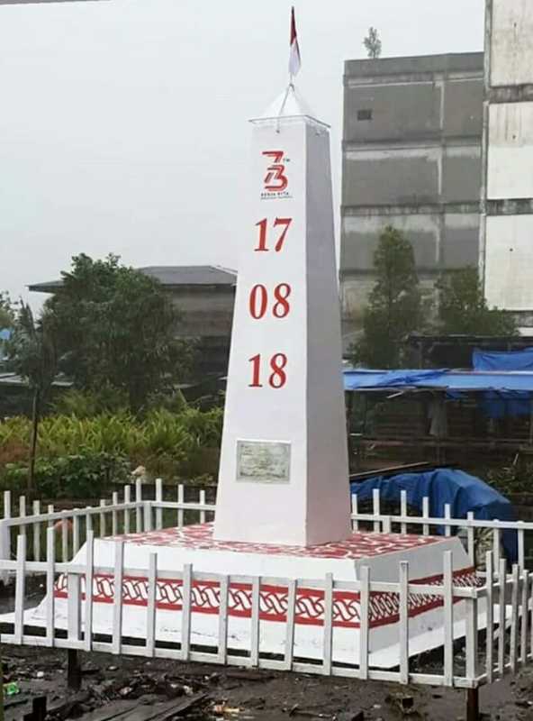 Meriahkan HUT RI Ke 73, Pemuda Sungai Guntung lakukan Renovasi Tugu Proklamasi Kateman