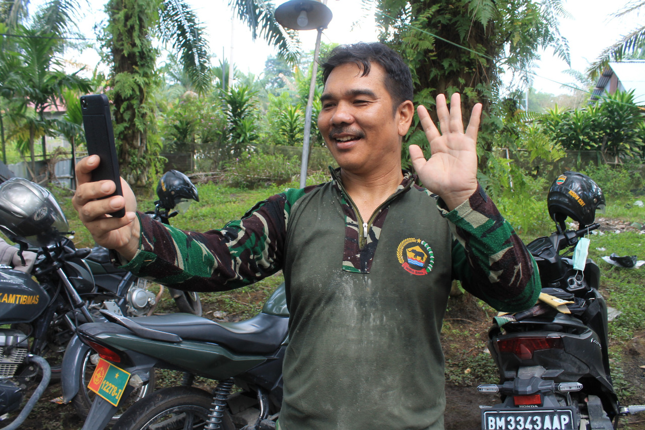 Dibalik Tugas Satgas TMMD Kodim 0301/PBR, Ada Keluarga Yang Harus Diperhatikan